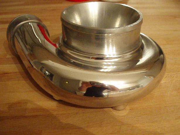 Gt35 kompressorhus delvis polerat 2.jpg