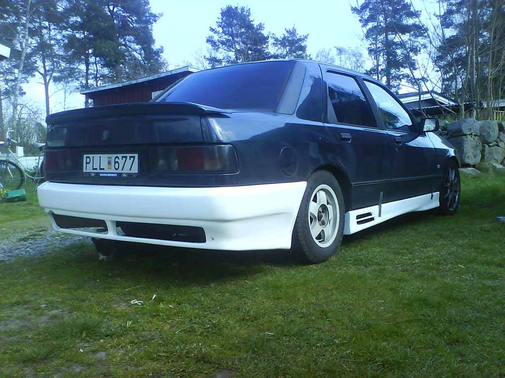 Sierran under construction.jpg