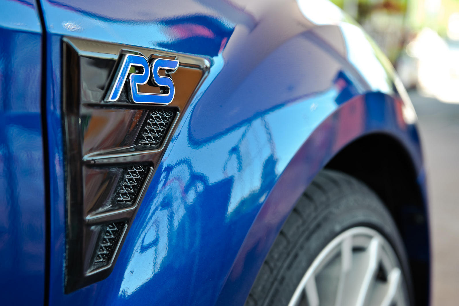 FordFocusRS-20090626-06.jpg