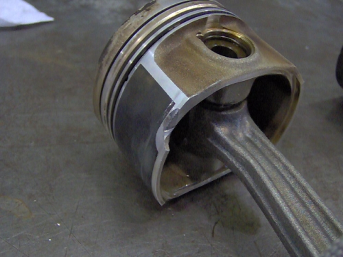 2 bar peek at low rpm conrod 2.jpg