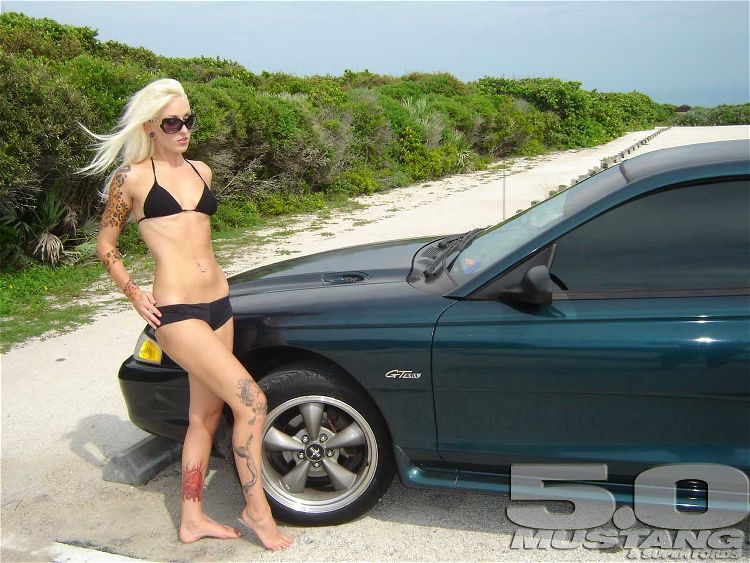 m5lp_1005_botm_04+moss_muscle_may_2010_babe_of_the_month+jill.jpg