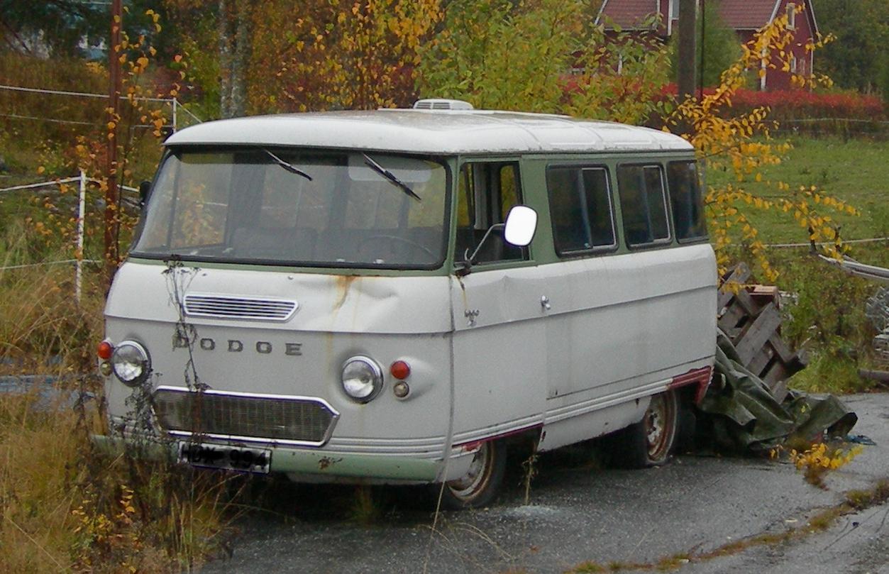 dodge_bus.jpg