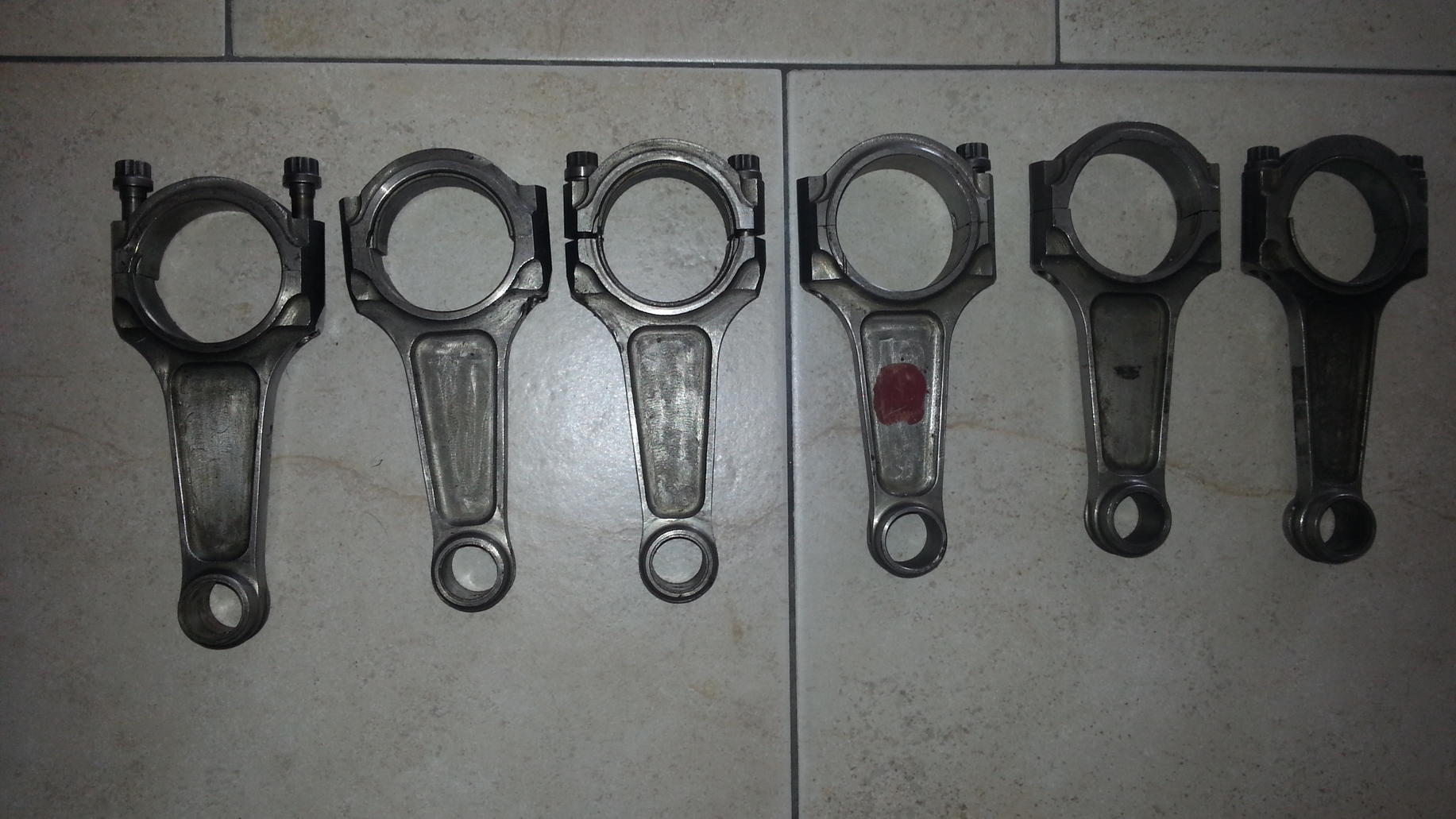 Cosworth rods.jpg