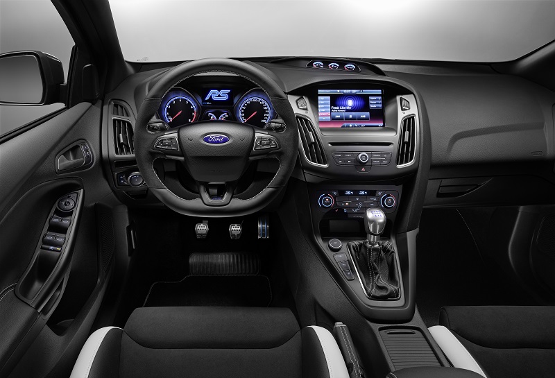 FordGeneva2015_FocusRS_10.jpg