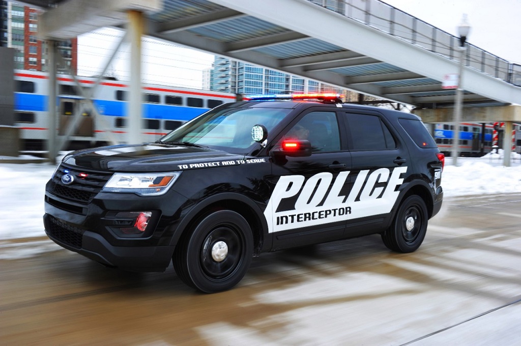FordPoliceUtility_12_HRa.jpg
