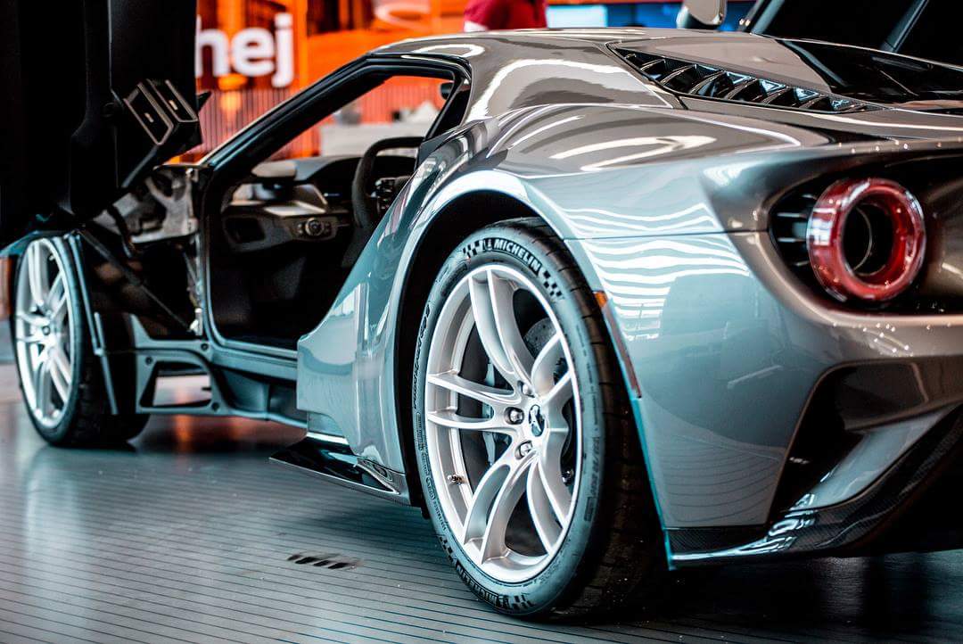 37723352_2377687885605465_228930028983812096_o.jpg