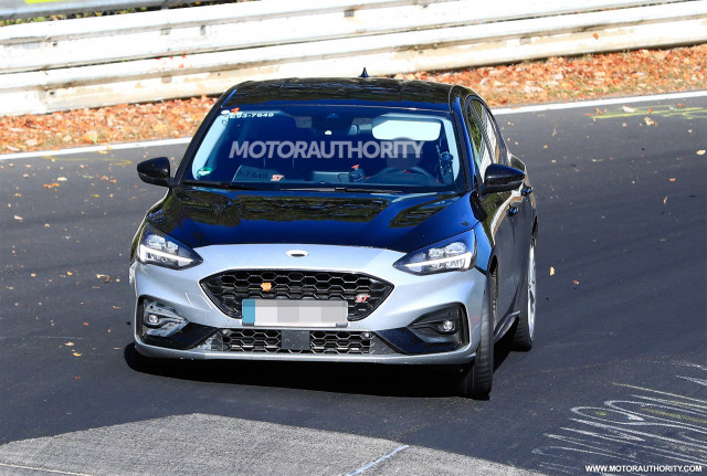 2019-ford-focus-st-spy-shots--image-via-s-baldauf-sb-medien_100676257_m.jpg
