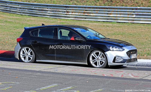 2019-ford-focus-st-spy-shots--image-via-s-baldauf-sb-medien_100676260_m.jpg