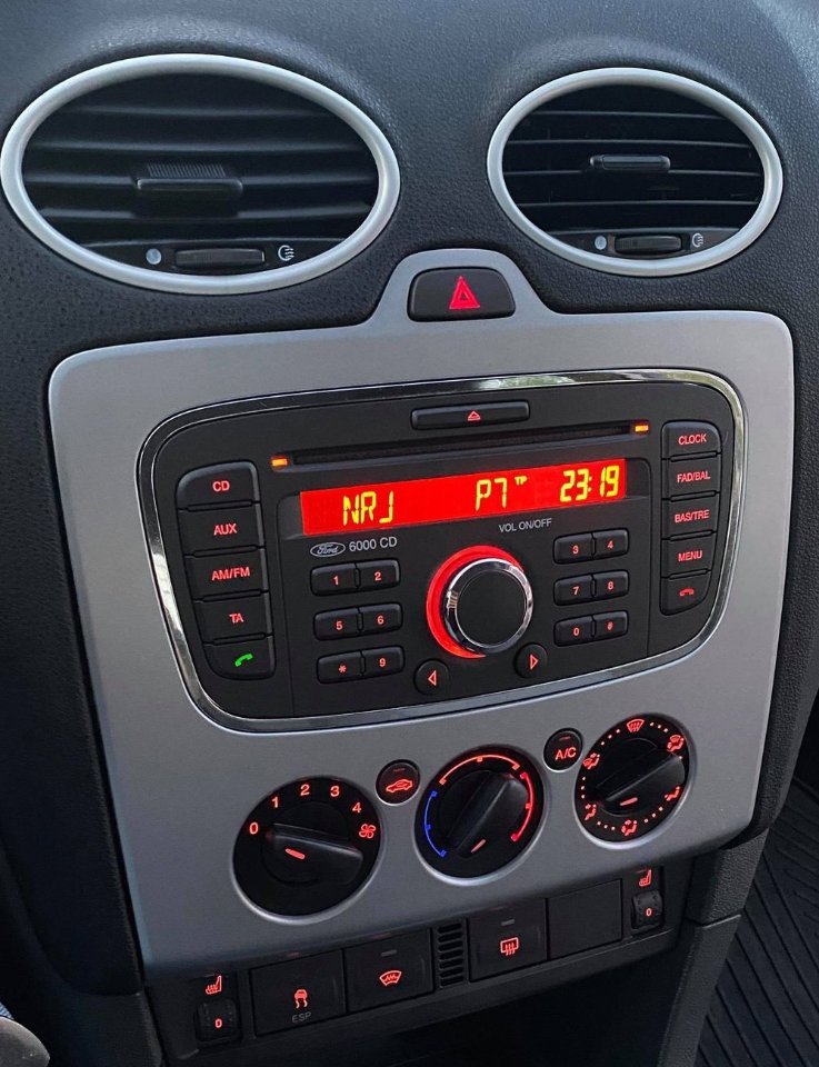Stereo.jpg